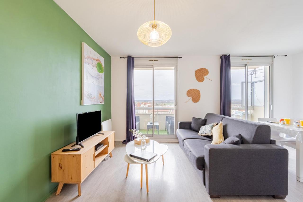 Appart'Hotel Versailles Saint Cyr L'Ecole - Gare Sncf A 100M Et Parking Prive Eksteriør billede