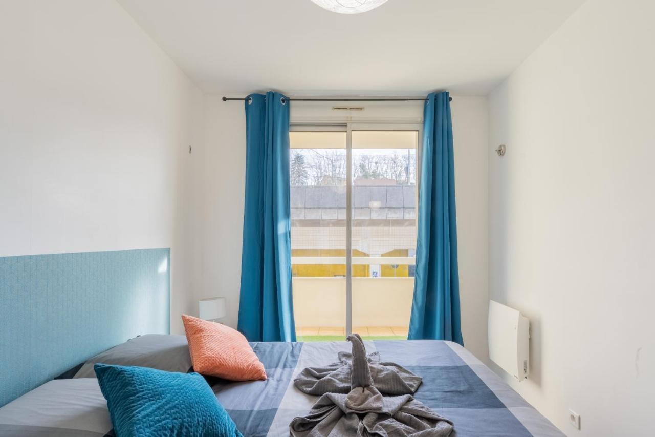 Appart'Hotel Versailles Saint Cyr L'Ecole - Gare Sncf A 100M Et Parking Prive Eksteriør billede
