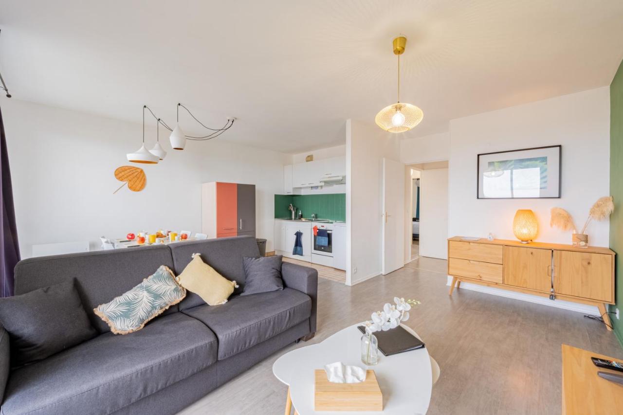Appart'Hotel Versailles Saint Cyr L'Ecole - Gare Sncf A 100M Et Parking Prive Eksteriør billede